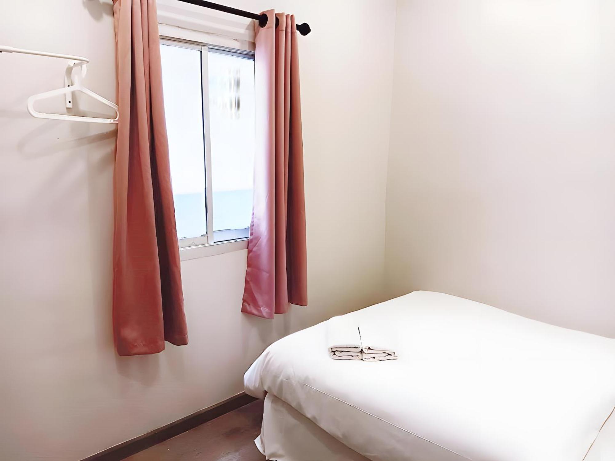 Hidden Dragon V Yaowarat Road Apartment Bangkok Luaran gambar