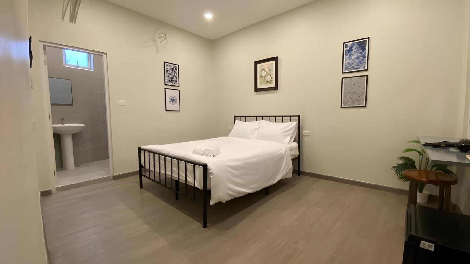 Hidden Dragon V Yaowarat Road Apartment Bangkok Luaran gambar