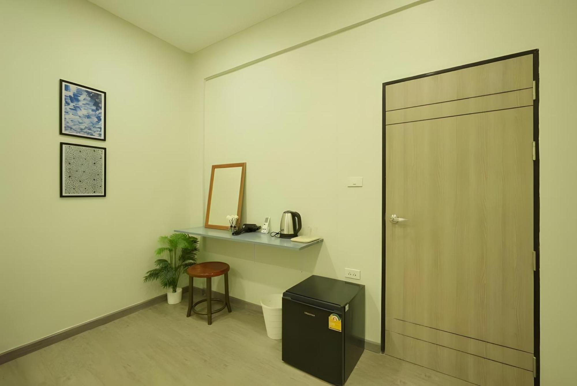 Hidden Dragon V Yaowarat Road Apartment Bangkok Luaran gambar