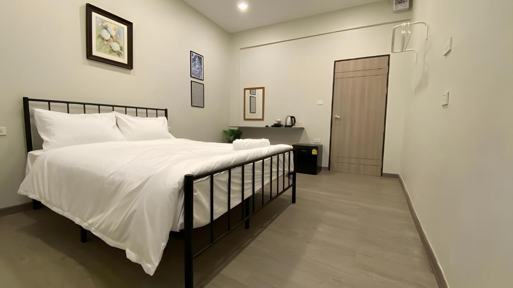 Hidden Dragon V Yaowarat Road Apartment Bangkok Luaran gambar