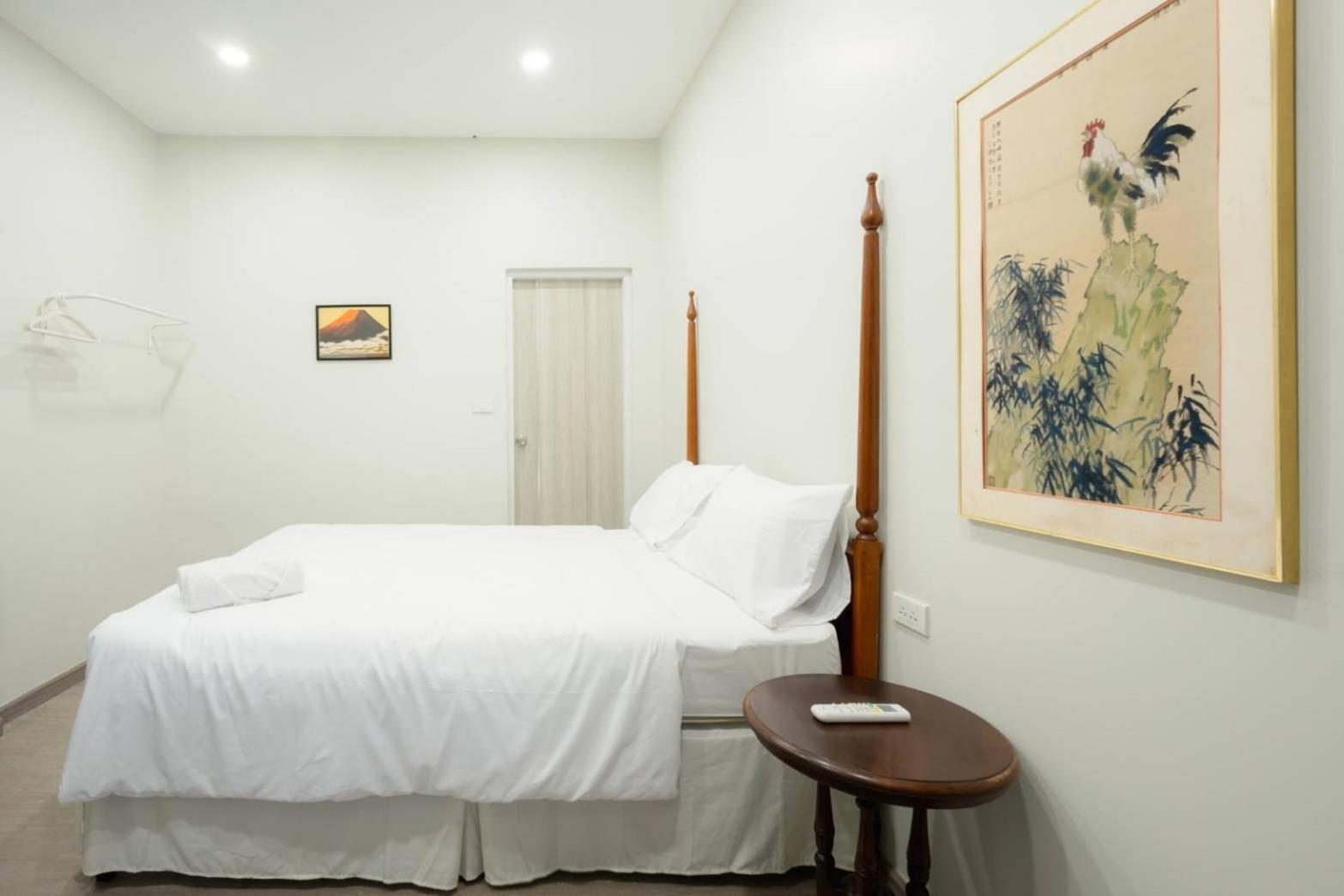 Hidden Dragon V Yaowarat Road Apartment Bangkok Luaran gambar